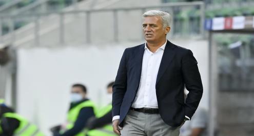 مدرب سويسرا يشيد بلاعبيه بعد الإطاحة بفرنسا من أمم أوروبا